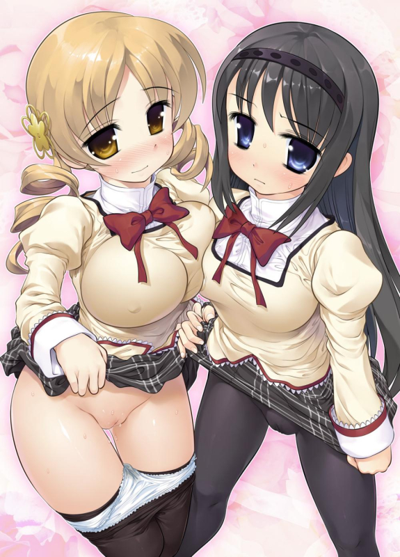 akemi homura+tomoe mami